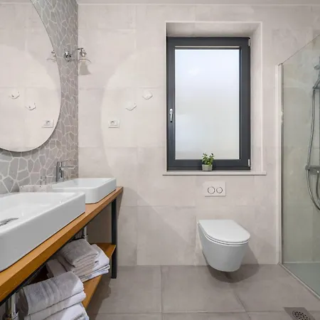 Alba Labin By Interhome Diminići