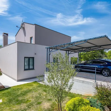 Alba Labin By Interhome Diminići
